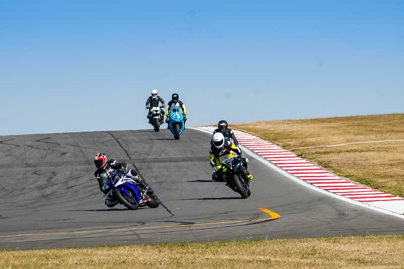 donington no limits trackday;donington park photographs;donington trackday photographs;no limits trackdays;peter wileman photography;trackday digital images;trackday photos